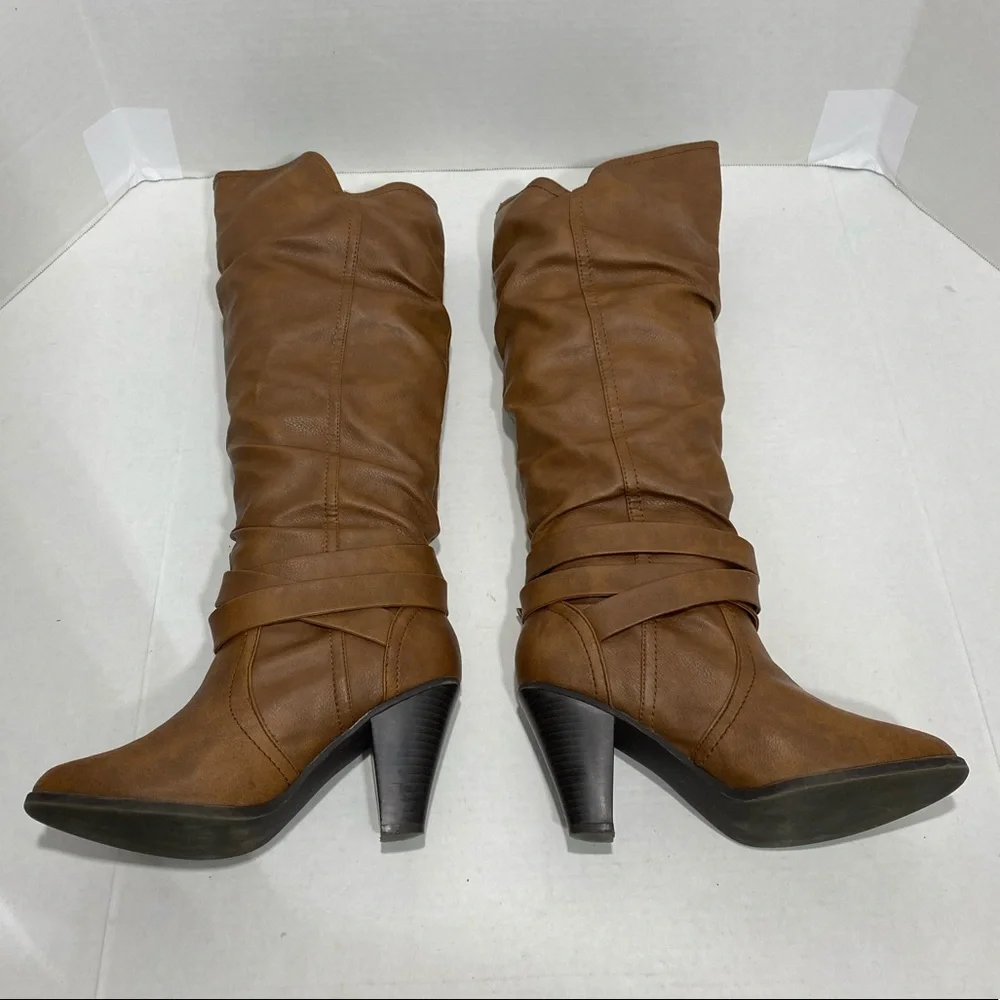 CHARMING CHARLIE KNEE HIGH BOOTS Size 8